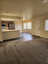 2233 James Bilbray Dr, Unit 101 in Las Vegas, NV - Building Photo - Building Photo