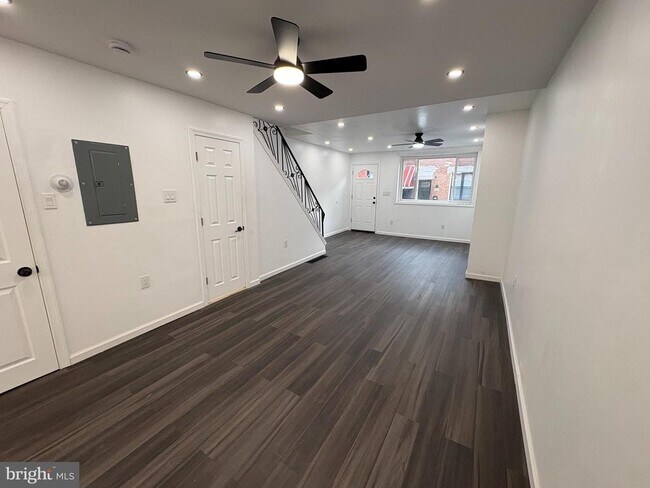 2040 S Norwood St in Philadelphia, PA - Building Photo - Building Photo