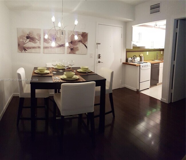 1550 Drexel Ave, Unit 106 in Miami Beach, FL - Building Photo - Building Photo