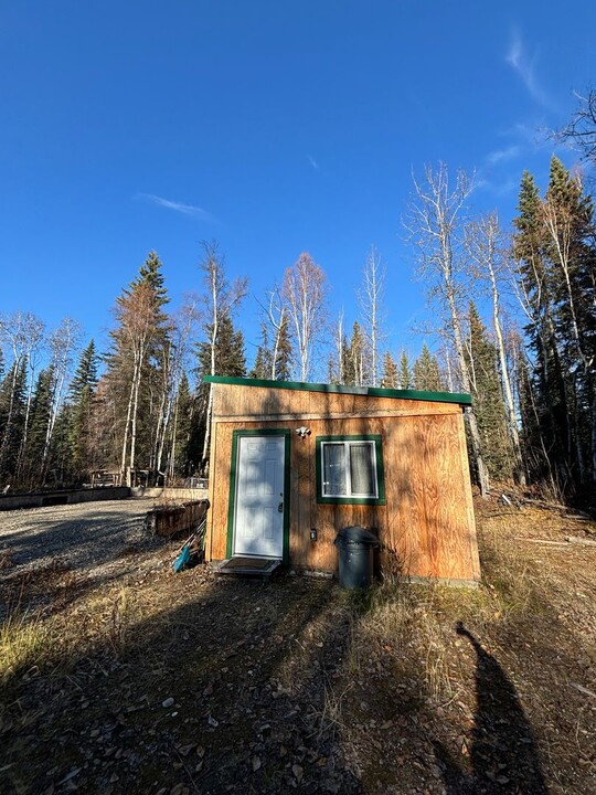 3730 Lismore Cir in North Pole, AK - Building Photo