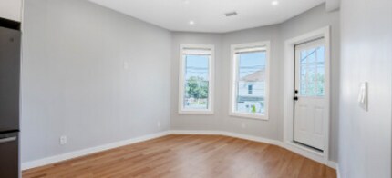 27 Linden St, Unit 2 in Boston, MA - Building Photo - Building Photo