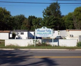600 W 5th St in Clare, MI - Foto de edificio - Building Photo