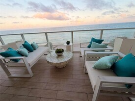 3951 S Ocean Dr in Hollywood, FL - Building Photo