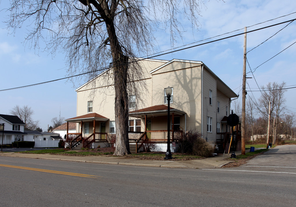 110 W Main St in Sharpsville, PA - Building Photo