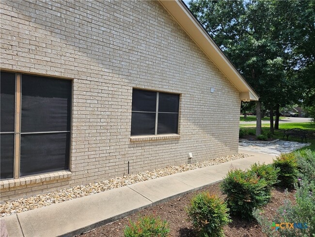 property at 3901 Chisholm Trail