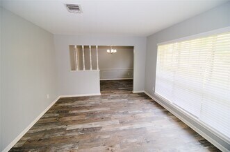 1030 Montour Dr in Houston, TX - Building Photo - Building Photo