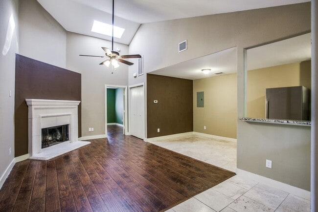 property at 6646 E Lovers Ln