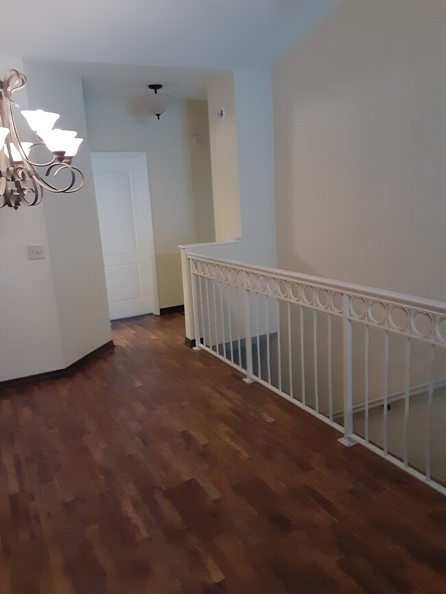 611 Arbor Lake Ln in Tampa, FL - Building Photo - Building Photo