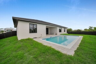 14943 Wichita Rd in Port Charlotte, FL - Building Photo - Building Photo