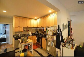 69 Babcock St in Brookline, MA - Building Photo - Building Photo