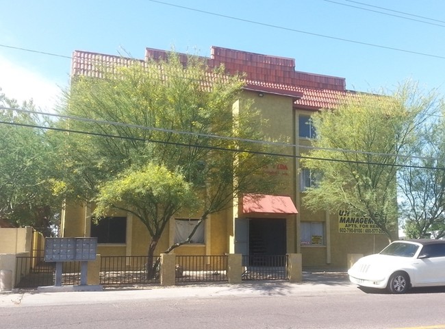 Buena Vida Apartments