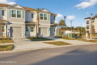 1460 Jeremiah St in Middleburg, FL - Foto de edificio - Building Photo