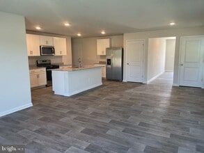 129 Avery Dr in Stephens City, VA - Building Photo - Building Photo