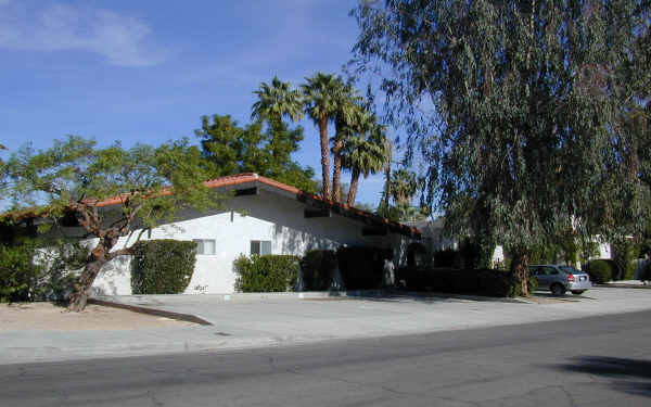 540 S Thornhill Rd in Palm Springs, CA - Building Photo - Building Photo