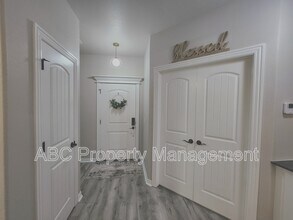 5009 E Truman Ln in Fayetteville, AR - Building Photo - Building Photo
