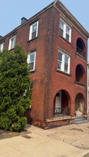 716 Sassafras Apartments in Erie, PA - Building Photo - Building Photo