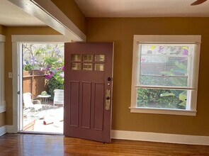 743 Daisy Ave in Long Beach, CA - Building Photo - Building Photo