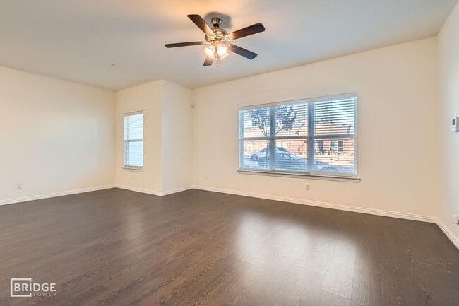 1321 Lakecrest Ln in Lewisville, TX - Building Photo - Building Photo