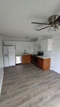 10155 De Soto Way in Sacramento, CA - Building Photo - Building Photo
