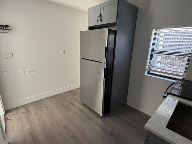 638 SW 21st Ave in Miami, FL - Building Photo - Building Photo