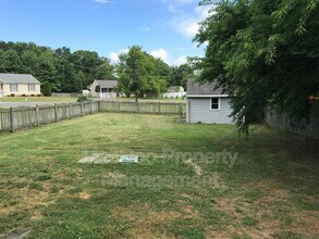 7620 Regency Glen Dr in Fredericksburg, VA - Building Photo - Building Photo