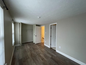 7872 St Bridget Ln in Dundalk, MD - Building Photo - Building Photo