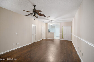373 Southern Branch Ln in Jacksonville, FL - Building Photo - Building Photo