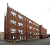 SUITES OF IRVINGTON in Indianapolis, IN - Building Photo - Building Photo