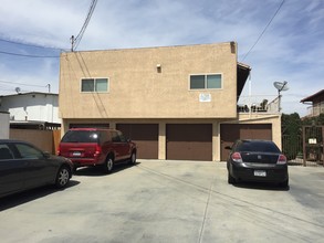 4272-4282 Howard Ave in Los Alamitos, CA - Building Photo - Building Photo