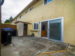 34114 Chamberlain Terrace in Fremont, CA - Building Photo - Building Photo