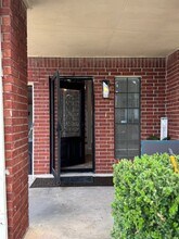 12319 Grove Meadow Dr in Stafford, TX - Foto de edificio - Building Photo