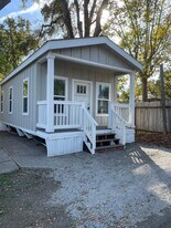 Anthony's, Unit Unit 06 MH (Park Owned) in Lakeport, CA - Building Photo
