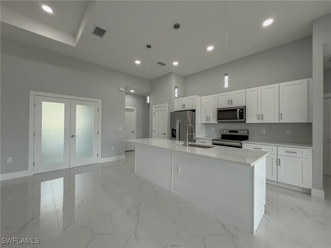 property at 417 Paddock St