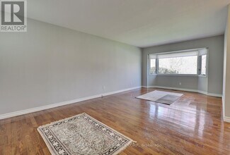 1493 Briarwood Crescent in Oakville, ON - Building Photo - Building Photo