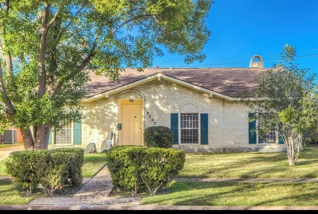 9202 Leader St in Houston, TX - Building Photo - Building Photo