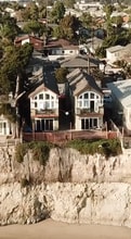 6631 Del Playa Dr in Goleta, CA - Building Photo - Building Photo