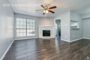 6508 Tom Stock St in Fort Worth, TX - Building Photo