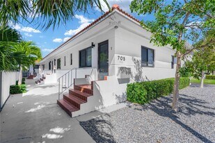 705 83rd St in Miami Beach, FL - Building Photo