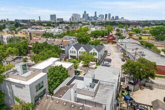 1818 Arbor St in Houston, TX - Building Photo - Building Photo
