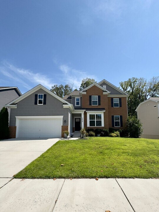 2436 Monarch Way in Bel Air, MD - Building Photo