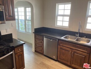 440 N Orange Grove Ave in Los Angeles, CA - Building Photo - Building Photo