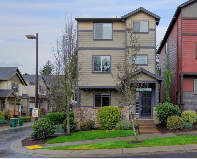 property at 15500 SW Stone Ridge Cir