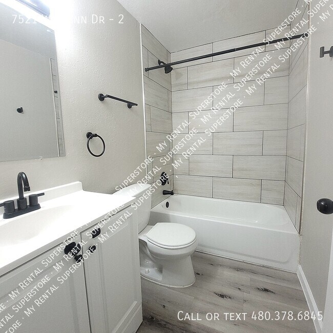 7521 W Glenn Dr in Glendale, AZ - Building Photo - Building Photo
