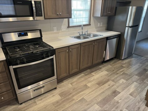 2429 E Birch Dr in Kawkawlin, MI - Building Photo - Building Photo