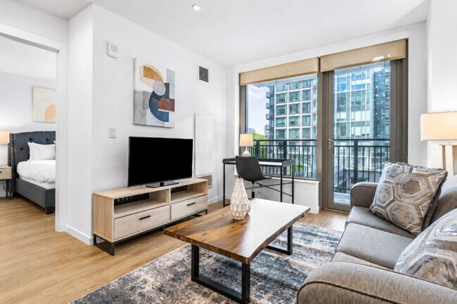 131 Seaport Blvd
