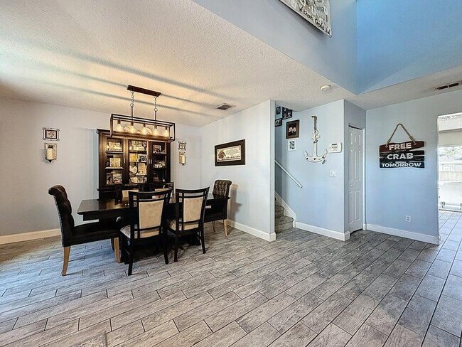 1516 SW Abingdon Ave in Port St. Lucie, FL - Building Photo - Building Photo