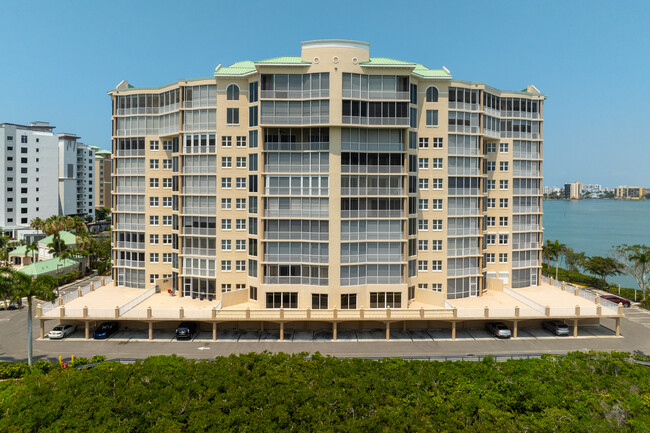 Dolphin Pointe at Waterside in Ft. Myers, FL - Building Photo - Building Photo