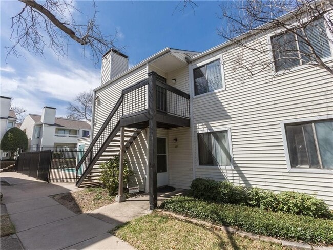property at 7431 Holly Hill Dr