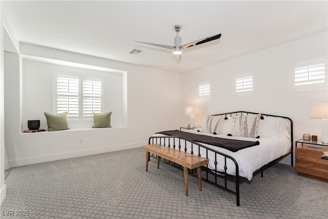 property at 1041 Chestnut Chase St