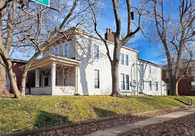 property at 1123 S Brook St